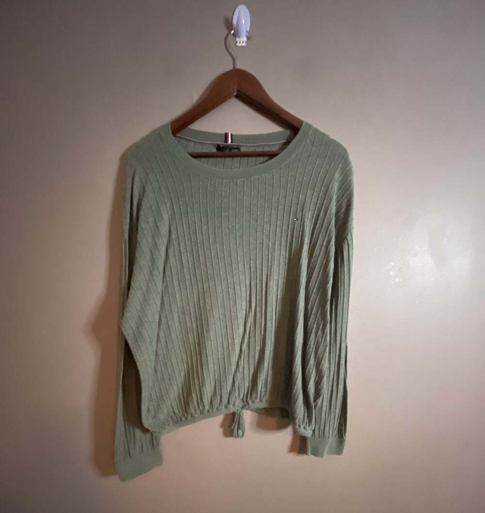 Tommy Hilfiger Women's Olive Green Ribbed Long Sleeve Knit Pullover Top